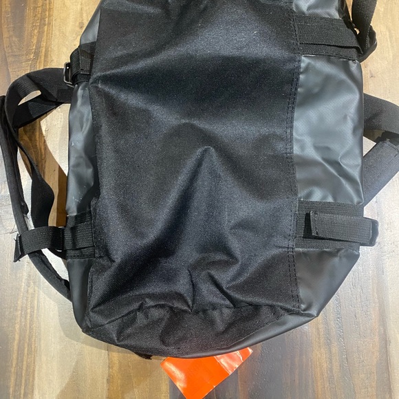 The north face duffle bag pack XS I believe - Picture 3 of 4